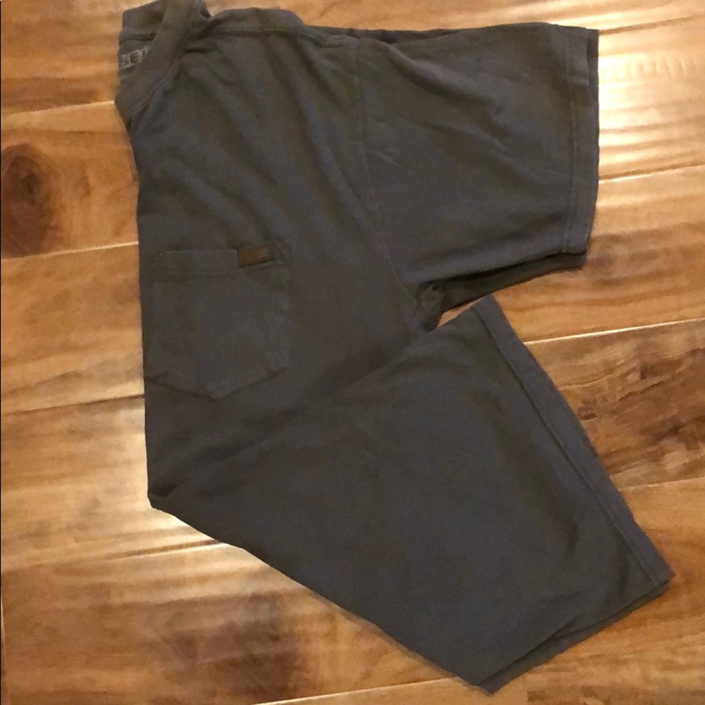 Case Large Tall charcoal gray single pocket shirt